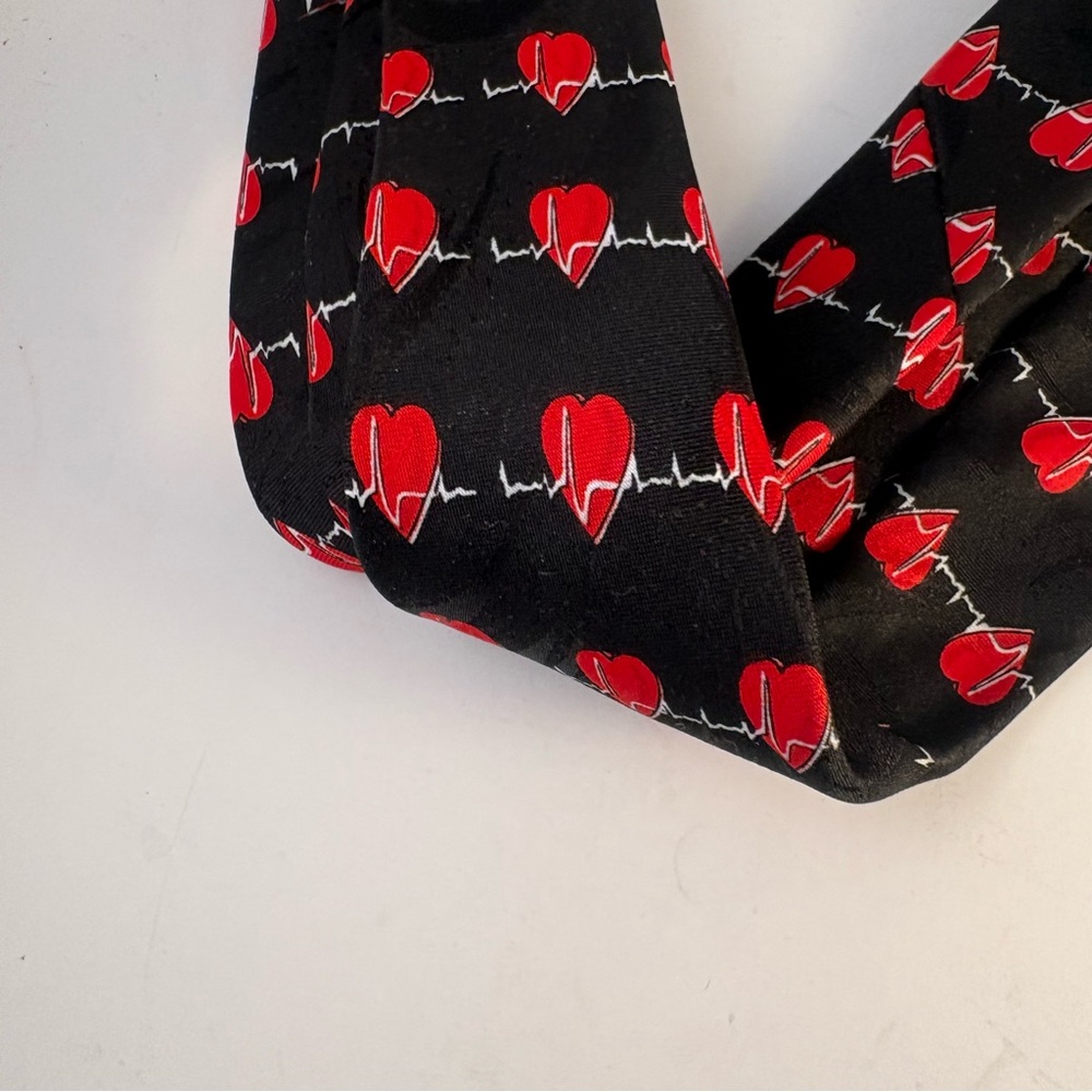 Vtg Tasmanian Devil Taz Neck Tie Love Potion Valentine Looney Tunes Hearts 1997 - Picture 5 of 6